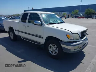 2000 Toyota Tundra SR5 with VIN 5TBRT3419YS066745, listed as a IAAI auction lot 42056620 with 248,722 mi miles and . Bid and sale history available at carsss.com. Image 1.