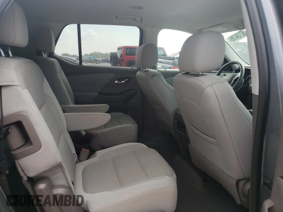 2019 Chevrolet Traverse LT Cloth z VIN 1GNERGKW7KJ141156, wystawiony jako Copart lot #62134795 z przebiegiem 116 311 mil mil oraz Szkoda całkowita • Salvage title. Historia ofert i sprzedaży dostępna na DreamBid. Obrazek 11.