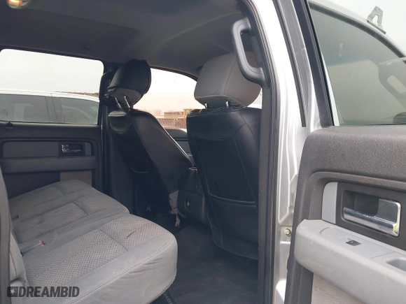 2013 Ford F-150 XL with VIN 1FTEW1CM9DFA20565, listed as a IAAI auction lot 41628818 with 243,884 mi miles. Bid and sale history available at carsss.com. Image 8.