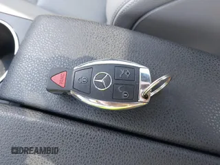 2014 Mercedes-Benz C 250 z VIN WDDGJ4HB2EG199369, wystawiony jako IAAI lot #42287574 z przebiegiem 19 774 mil mil oraz . Historia ofert i sprzedaży dostępna na DreamBid. Obrazek 11.