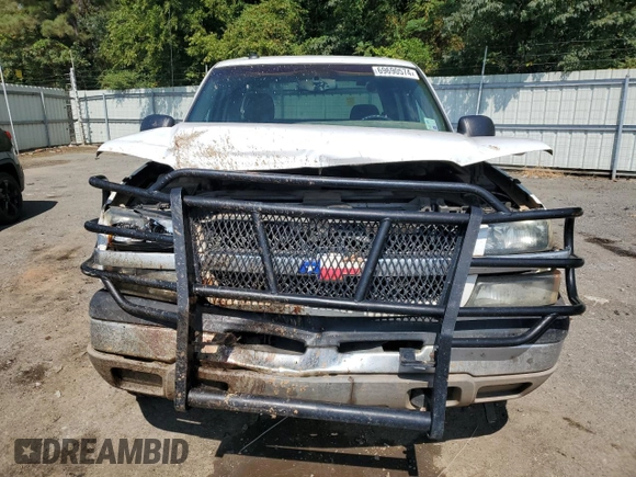 2003 Chevrolet Silverado 1500HD LS z VIN 1GCGK13UX3F239683, wystawiony jako Copart lot #69690574 z przebiegiem 253 887 mil mil oraz Szkoda całkowita • Salvage title. Historia ofert i sprzedaży dostępna na DreamBid. Obrazek 5.