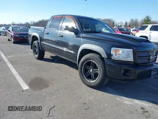 2008 Dodge Dakota с VIN 1D7HW68N98S577331, выставлен на аукционе IAAI как лот 41394561 с пробегом 178 670 миль миль и . История ставок и продаж доступна на DreamBid. Изображение 1.