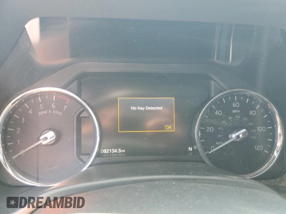 2019 Ford Expedition XLT with VIN 1FMJU1JT2KEA53114, listed as a Copart auction lot 56191305 with 82,134 mi miles and Salvage title. Bid and sale history available at DreamBid. Image 9.