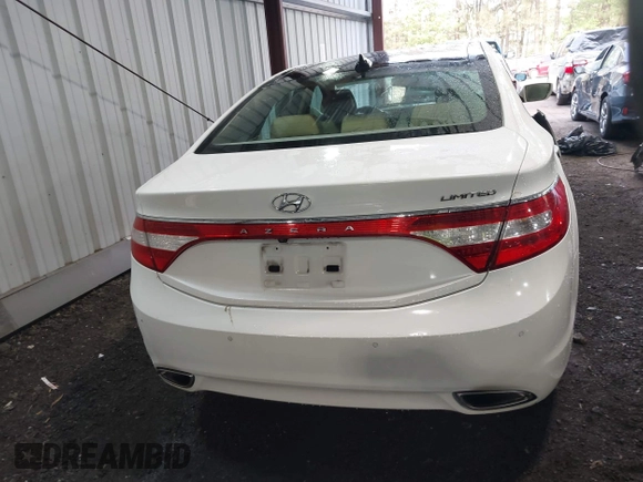 2014 Hyundai Azera Limited with VIN KMHFH4JG7EA378755, listed as a IAAI auction lot 42027136 with 216,082 mi miles and . Bid and sale history available at carsss.com. Image 16.