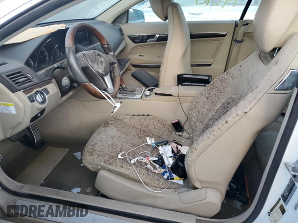 2013 Mercedes-Benz E 550 с VIN WDDKJ7DB2DF209372, выставлен на аукционе Copart как лот 74317084 с пробегом Не указан миль и На запчасти • Non repairable. История ставок и продаж доступна на DreamBid. Изображение 7.