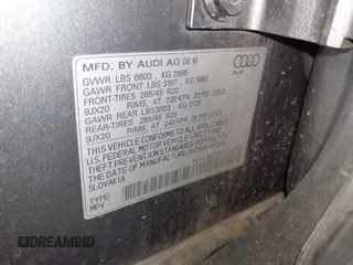 2017 Audi Q7 Premium Plus with VIN WA1LAAF73HD026692, listed as a IAAI auction lot 41938847 with 159,257 mi miles. Bid and sale history available at carsss.com. Image 9.