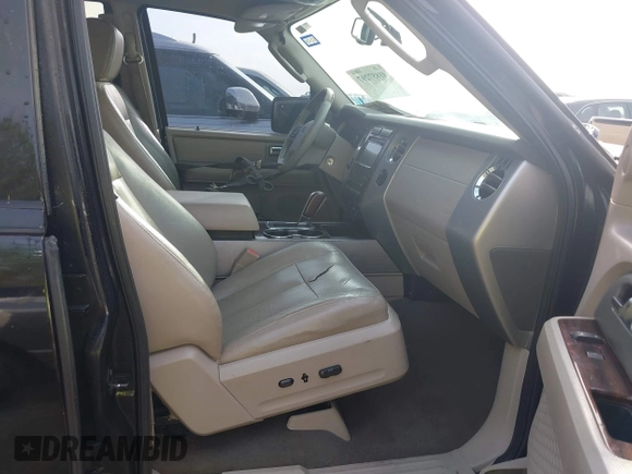 2007 Ford Expedition Limited with VIN 1FMFU19597LA43789, listed as a IAAI auction lot 41857297 with 221,500 mi miles. Bid and sale history available at carsss.com. Image 5.
