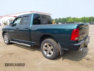 2011 Ram 1500 Big Horn с VIN 1D7RV1GT4BS527552, выставлен на аукционе IAAI как лот 42432368 с пробегом 293 546 миль миль и . История ставок и продаж доступна на DreamBid. Изображение 3.