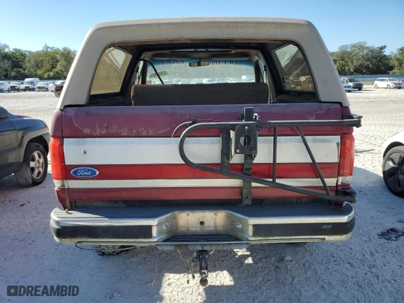 1990 Ford Bronco Custom with VIN 1FMEU15HXLLB16478, listed as a Copart auction lot 82661804 with 188,692 mi miles and Clean Title. Bid and sale history available at carsss.com. Image 6.