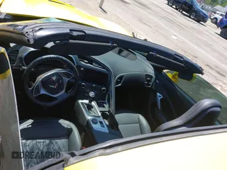 2016 Chevrolet Corvette 1LT z VIN 1G1YB2D77G5111974, wystawiony jako IAAI lot #42134341 z przebiegiem 28 287 mil mil oraz . Historia ofert i sprzedaży dostępna na DreamBid. Obrazek 22.