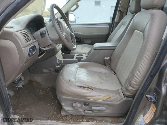 2004 Mercury Mountaineer Convenience with VIN 4M2ZU86K94ZJ48176, listed as a Copart auction lot 32561132 with 230,182 mi miles and Non Repairable. Bid and sale history available at carsss.com. Image 7.