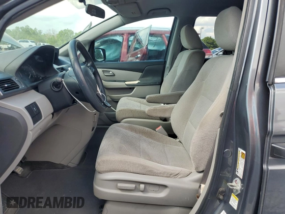 2011 Honda Odyssey LX z VIN 5FNRL5H23BB030230, wystawiony jako Copart lot #54798355 z przebiegiem 171 508 mil mil oraz Czysty tytuł • Clean title. Historia ofert i sprzedaży dostępna na DreamBid. Obrazek 7.