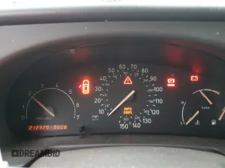 2000 Saab 9-3 z VIN YS3DD55H9Y2036800, wystawiony jako Copart lot #81447794 z przebiegiem 212 320 mil mil oraz Szkoda całkowita • Salvage title. Historia ofert i sprzedaży dostępna na DreamBid. Obrazek 9.