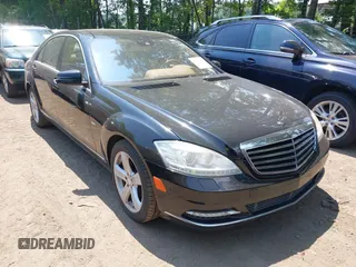 2012 Mercedes-Benz S 550 with VIN WDDNG9EB5CA429252, listed as a IAAI auction lot 42602411 with 105,664 mi miles and . Bid and sale history available at DreamBid. Image 1.