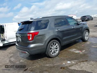 2017 Ford Explorer Limited z VIN 1FM5K7F88HGB81773, wystawiony jako IAAI lot #42044938 z przebiegiem 125 604 mil mil oraz . Historia ofert i sprzedaży dostępna na DreamBid. Obrazek 4.