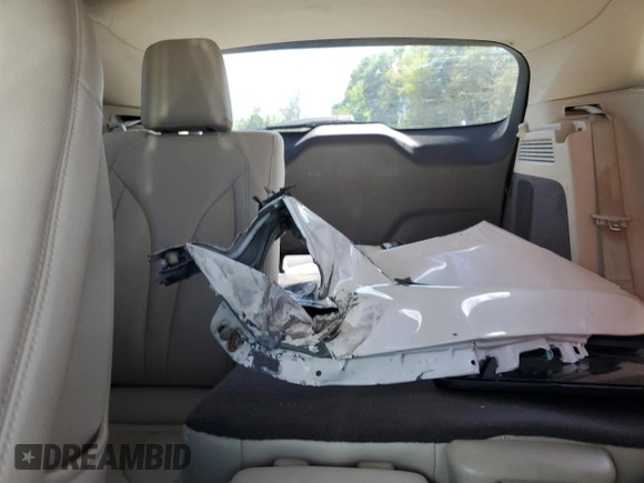 2018 Lincoln MKC Premiere with VIN 5LMCJ1C93JUL32334, listed as a Copart auction lot 51333715 with Not Provided miles and Salvage Title. Bid and sale history available at DreamBid. Image 10.