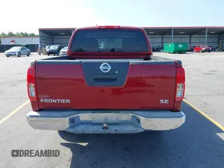 2008 Nissan Frontier SE z VIN 1N6AD07U78C441617, wystawiony jako IAAI lot #42146120 z przebiegiem 161 303 mil mil oraz . Historia ofert i sprzedaży dostępna na DreamBid. Obrazek 16.
