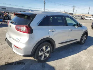 2018 Kia Niro FE with VIN KNDCB3LC8J5207495, listed as a Copart auction lot 85338254 with 81,302 mi miles and Salvage Title. Bid and sale history available at carsss.com. Image 3.