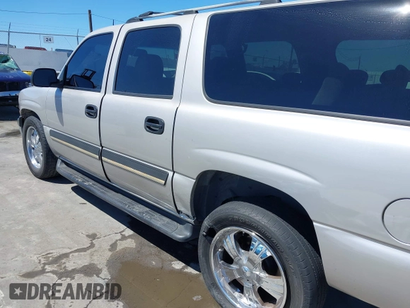 2005 Chevrolet Suburban LT with VIN 3GNEC16Z35G104209, listed as a IAAI auction lot 41946436 with 204,543 mi miles and . Bid and sale history available at DreamBid. Image 6.