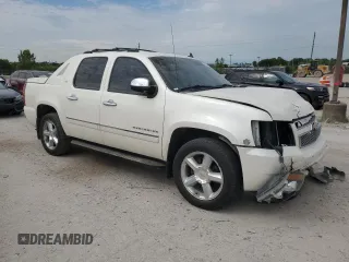 2012 Chevrolet Avalanche LTZ with VIN 3GNTKGE70CG305592, listed as a Copart auction lot 68987764 with 140,919 mi miles and Salvage Title. Bid and sale history available at carsss.com. Image 4.