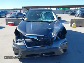 2020 Subaru Forester z VIN JF2SKADC6LH506517, wystawiony jako IAAI lot #41068231 z przebiegiem 55 084 mil mil oraz . Historia ofert i sprzedaży dostępna na DreamBid. Obrazek 13.