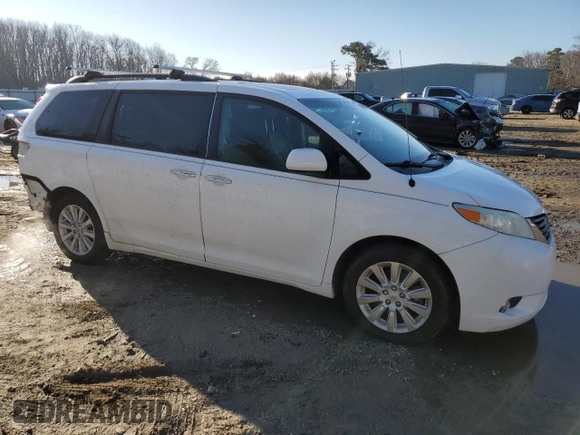 2014 Toyota Sienna Limited with VIN 5TDDK3DC1ES073142, listed as a Copart auction lot 45492525 with 157,827 mi miles and Salvage Title. Bid and sale history available at DreamBid. Image 4.