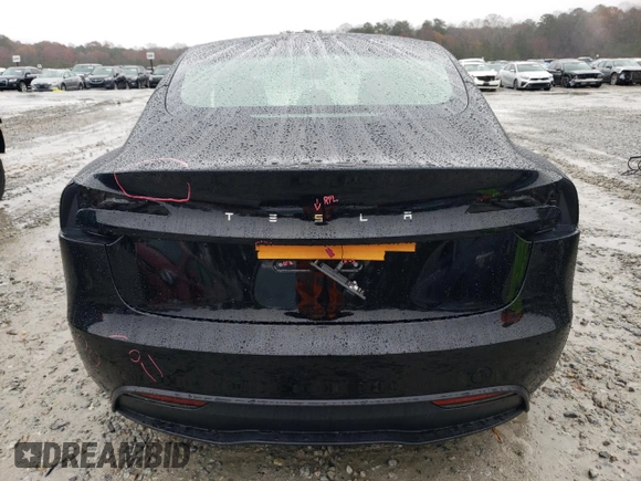 2024 Tesla Model 3 z VIN 5YJ3E1EA5RF748960, wystawiony jako Copart lot #83690834 z przebiegiem 2111 mil mil oraz Szkody całkowita. Historia ofert i sprzedaży dostępna na DreamBid. Obrazek 6.