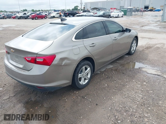 2024 Chevrolet Malibu LS with VIN 1G1ZB5ST7RF116448, listed as a IAAI auction lot 42212025 with 38,724 mi miles and . Bid and sale history available at carsss.com. Image 4.