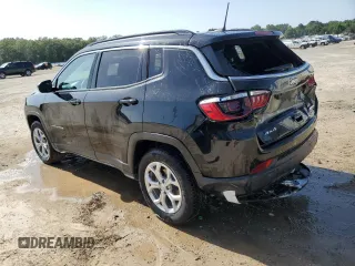 2024 Jeep Compass Latitude z VIN 3C4NJDBN2RT109871, wystawiony jako Copart lot #65576335 z przebiegiem 43 598 mil mil oraz Czysty tytuł • Clean title. Historia ofert i sprzedaży dostępna na DreamBid. Obrazek 2.