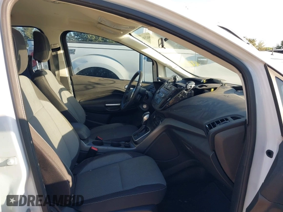2018 Ford C-Max SE z VIN 1FADP5AU7JL104700, wystawiony jako IAAI lot #40802744 z przebiegiem 53 945 mil mil oraz . Historia ofert i sprzedaży dostępna na DreamBid. Obrazek 5.