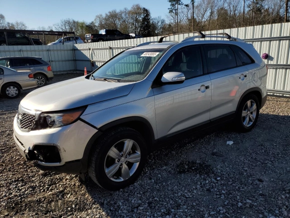 2013 Kia Sorento EX with VIN 5XYKU4A2XDG410888, listed as a Copart auction lot 49243065 with 162,453 mi miles and Salvage Title. Bid and sale history available at carsss.com. Image 1.