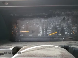 1994 Isuzu Trooper z VIN JACDH58V7R7929502, wystawiony jako Copart lot #70280554 z przebiegiem 243 827 mil mil oraz Tytuł czysty. Historia ofert i sprzedaży dostępna na DreamBid. Obrazek 9.