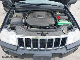 2007 Jeep Grand Cherokee Limited with VIN 1J8HR58277C634743, listed as a IAAI auction lot 41886012 with 197,209 mi miles. Bid and sale history available at carsss.com. Image 10.