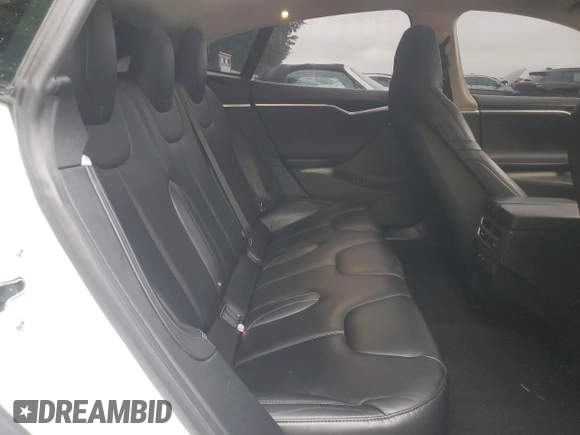 2016 Tesla Model S 90D z VIN 5YJSA1E23GF159354, wystawiony jako Copart lot #59682785 z przebiegiem 111 208 mil mil oraz Szkoda całkowita • Salvage title. Historia ofert i sprzedaży dostępna na DreamBid. Obrazek 10.
