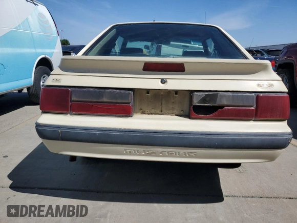 1989 Ford Mustang with VIN 1FABP41A2KF192787, listed as a Copart auction lot 55306575 with 14,103 mi miles and Clean title. Bid and sale history available at DreamBid. Image 6.