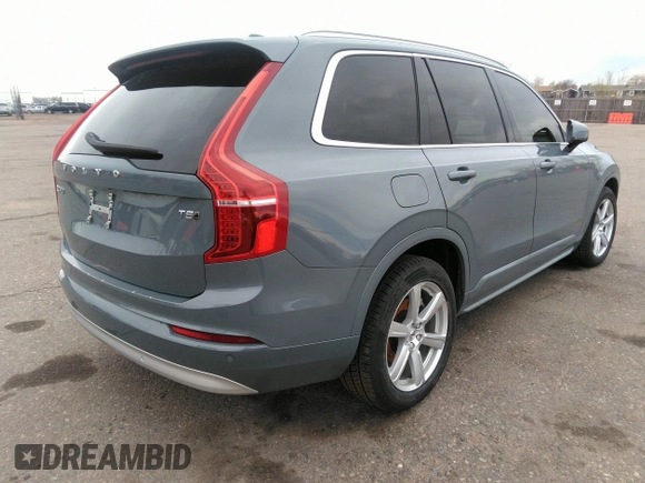 2022 Volvo XC90 Momentum с VIN YV4102PK1N1833764, выставлен на аукционе IAAI как лот 41865450 с пробегом 36 013 миль миль и . История ставок и продаж доступна на DreamBid. Изображение 4.