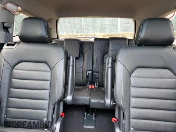2022 Volkswagen Atlas SEL Premium R-Line with VIN 1V2FR2CA2NC519295, listed as a Copart auction lot 48591095 with 38,002 mi miles and Salvage title. Bid and sale history available at DreamBid. Image 10.