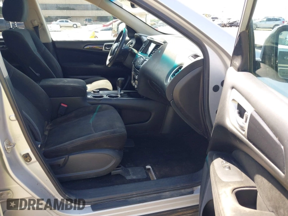 2016 Nissan Pathfinder SV with VIN 5N1AR2MM4GC630868, listed as a IAAI auction lot 42302884 with 169,909 mi miles and . Bid and sale history available at DreamBid. Image 5.