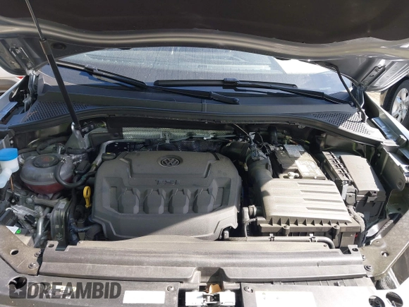 2024 Volkswagen Tiguan SE R-Line Black with VIN 3VV8B7AX3RM108710, listed as a IAAI auction lot 42032777 with 17,337 mi miles and . Bid and sale history available at DreamBid. Image 10.