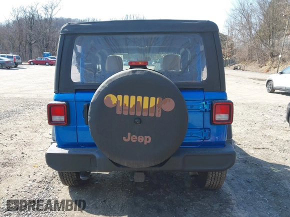 2021 Jeep Wrangler 80th Anniversary with VIN 1C4GJXAN4MW758747, listed as a IAAI auction lot 41787645 with 32,613 mi miles and . Bid and sale history available at DreamBid. Image 17.
