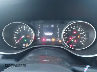 2021 Jeep Compass Altitude с VIN 3C4NJCBB4MT502201, выставлен на аукционе IAAI как лот 40909450 с пробегом 128 168 миль миль и . История ставок и продаж доступна на DreamBid. Изображение 7.
