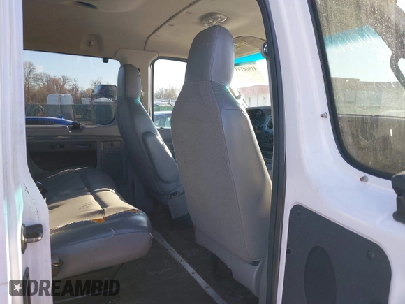 2009 Ford Econoline Passenger XL with VIN 1FBSS31L29DA79811, listed as a IAAI auction lot 41900193 with 245,501 mi miles and . Bid and sale history available at DreamBid. Image 8.