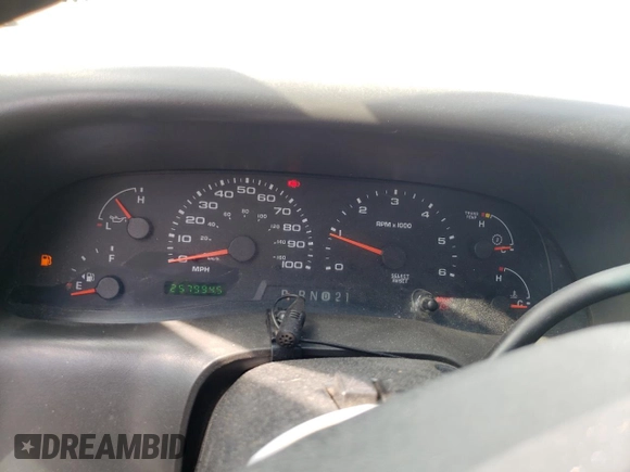 2004 Ford F-250 XL z VIN 1FTNF20L04EA69791, wystawiony jako Copart lot #54424805 z przebiegiem 257 994 mil mil oraz Szkoda całkowita • Salvage title. Historia ofert i sprzedaży dostępna na DreamBid. Obrazek 9.