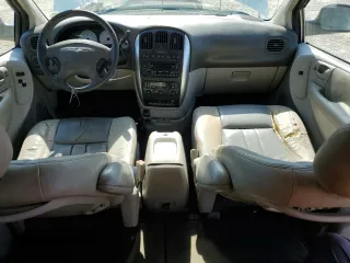 2006 Chrysler Town & Country LWB Touring with VIN 2A4GP54L06R874322, listed as a Copart auction lot 77384424 with 297,254 mi miles and Salvage Title. Bid and sale history available at carsss.com. Image 8.