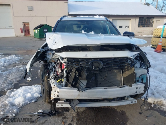 2023 Toyota Highlander L with VIN 5TDKDRBH9PS018654, listed as a IAAI auction lot 41614020 with 48,736 mi miles. Bid and sale history available at carsss.com. Image 6.