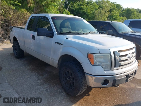 2012 Ford F-150 XL with VIN 1FTFX1EF3CFA45315, listed as a IAAI auction lot 42036787 with 209,331 mi miles. Bid and sale history available at carsss.com. Image 1.