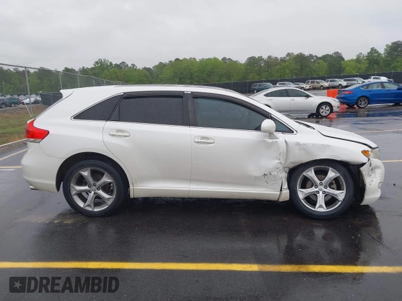 2010 Toyota Venza with VIN 4T3BK3BB0AU040935, listed as a IAAI auction lot 41976670 with 96,861 mi miles. Bid and sale history available at carsss.com. Image 13.