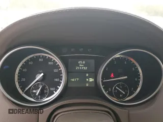 2012 Mercedes-Benz GL-Class GL 450 with VIN 4JGBF7BE1CA771828, listed as a Copart auction lot 76106014 with 211,732 mi miles and Non Repairable. Bid and sale history available at carsss.com. Image 9.