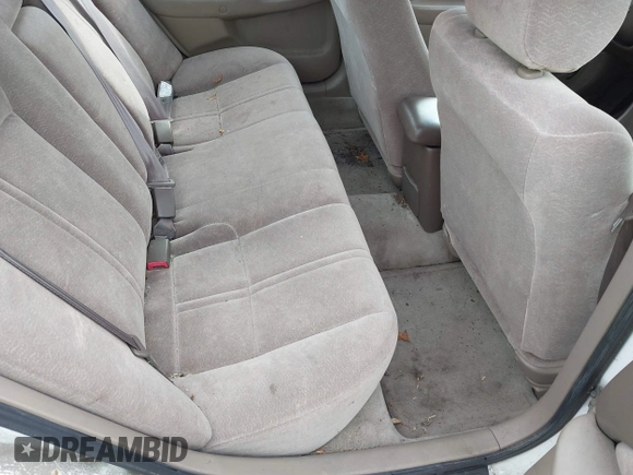 1998 Toyota Camry LE z VIN 4T1BG22K2WU225323, wystawiony jako IAAI lot #41884893 z przebiegiem 262 222 mil mil oraz . Historia ofert i sprzedaży dostępna na DreamBid. Obrazek 8.