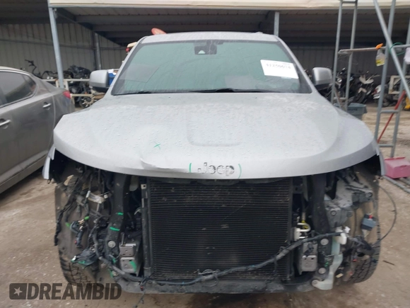 2018 Jeep Grand Cherokee High Altitude with VIN 1C4RJFCG4JC360338, listed as a IAAI auction lot 41250674 with 83,924 mi miles. Bid and sale history available at carsss.com. Image 13.